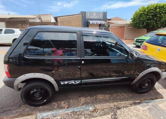 FIAT UNO 1.0 MPI MILLE WAY ECONOMY 8V FLEX 2P MANUAL FIAT UNO 1.0 MPI MILLE WAY ECONOMY 8V FLEX 2P MANUAL
